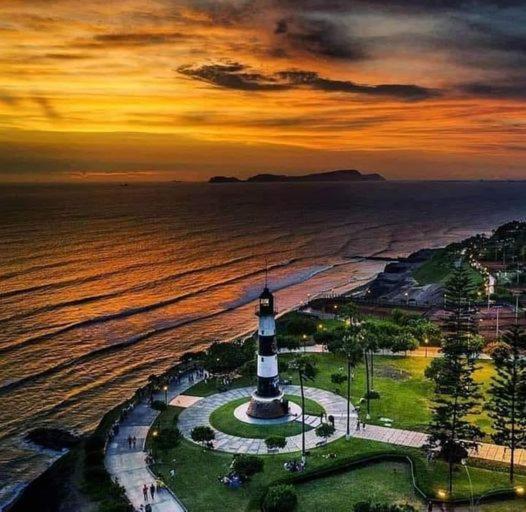 The Place Miraflores Lima Bagian luar foto