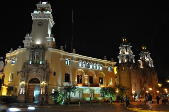 The Place Miraflores Lima Bagian luar foto